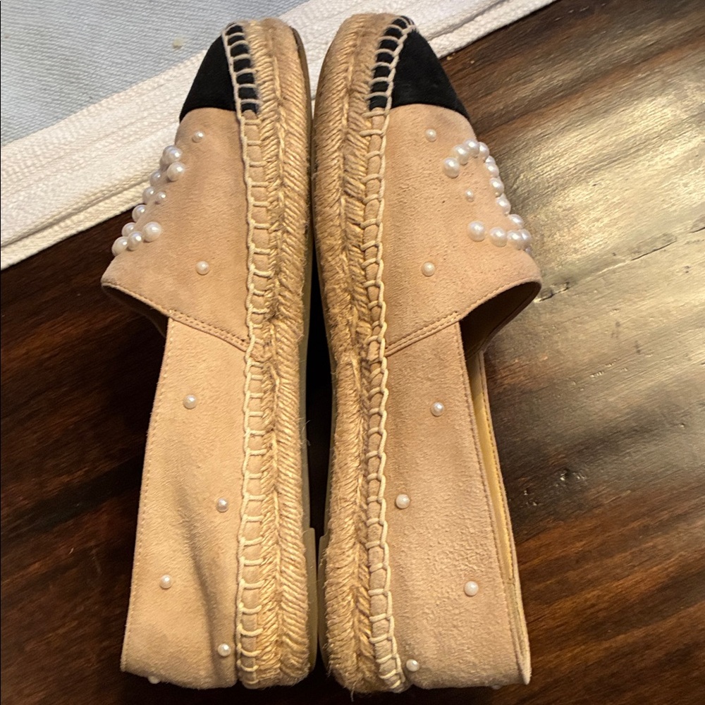 CHANEL Tan and Black Espadrilles with Pearl Detail - Picture 3 of 6